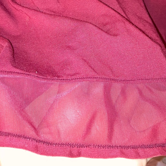 Stylist workout tops in wine red! Multiple sizes available in medium and large. - Picture 3 of 6